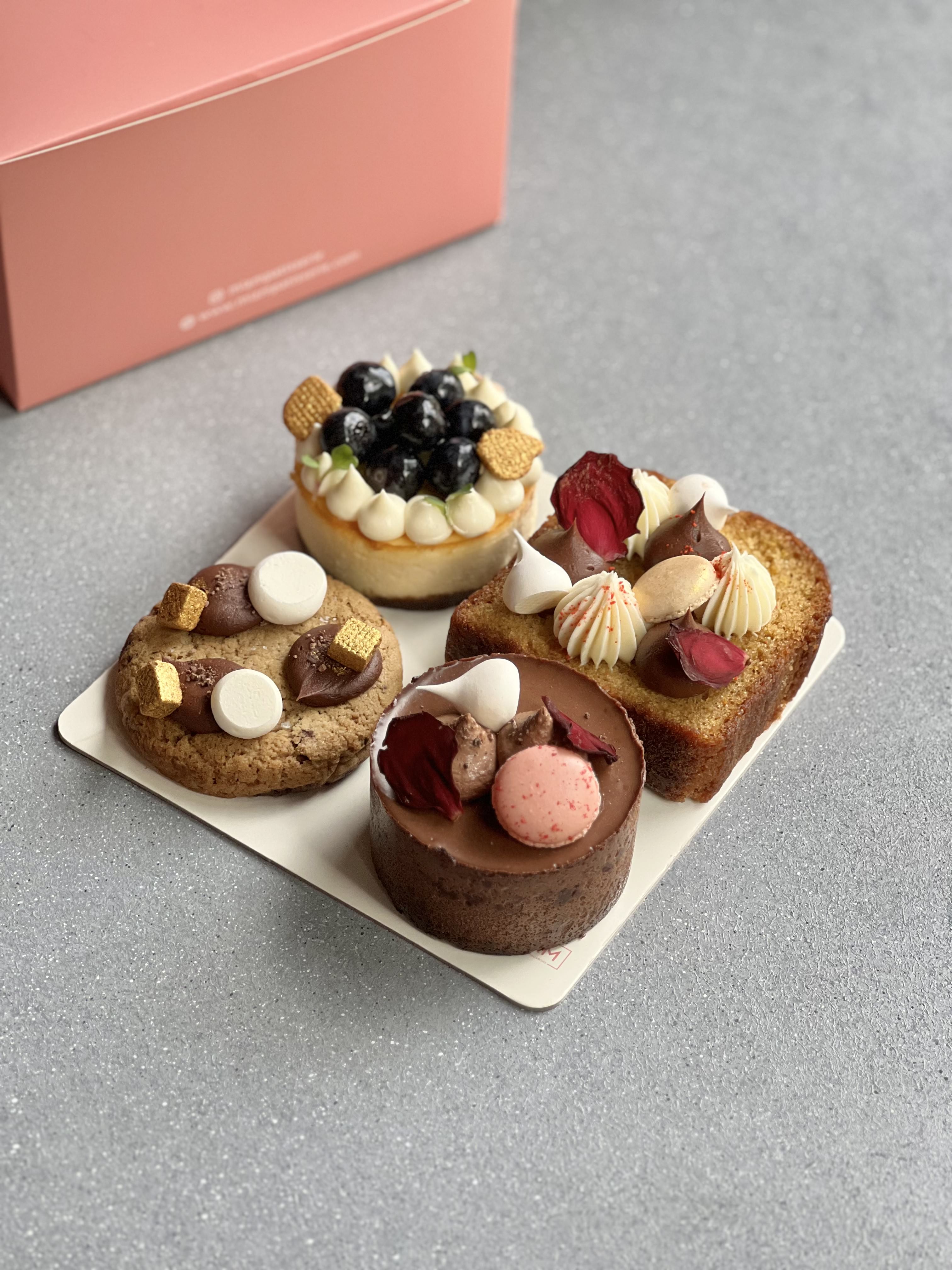 Assorted Box of 4 Desserts